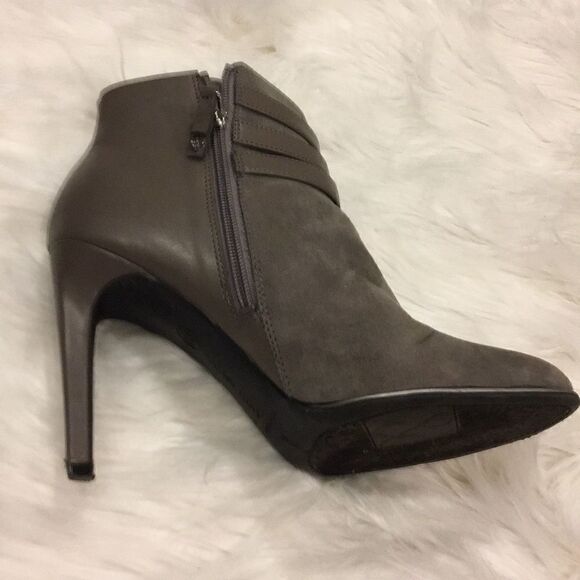 Sam & Libby Two Texture Heeled Ankle Boots 8 1/2 - Picture 3 of 7